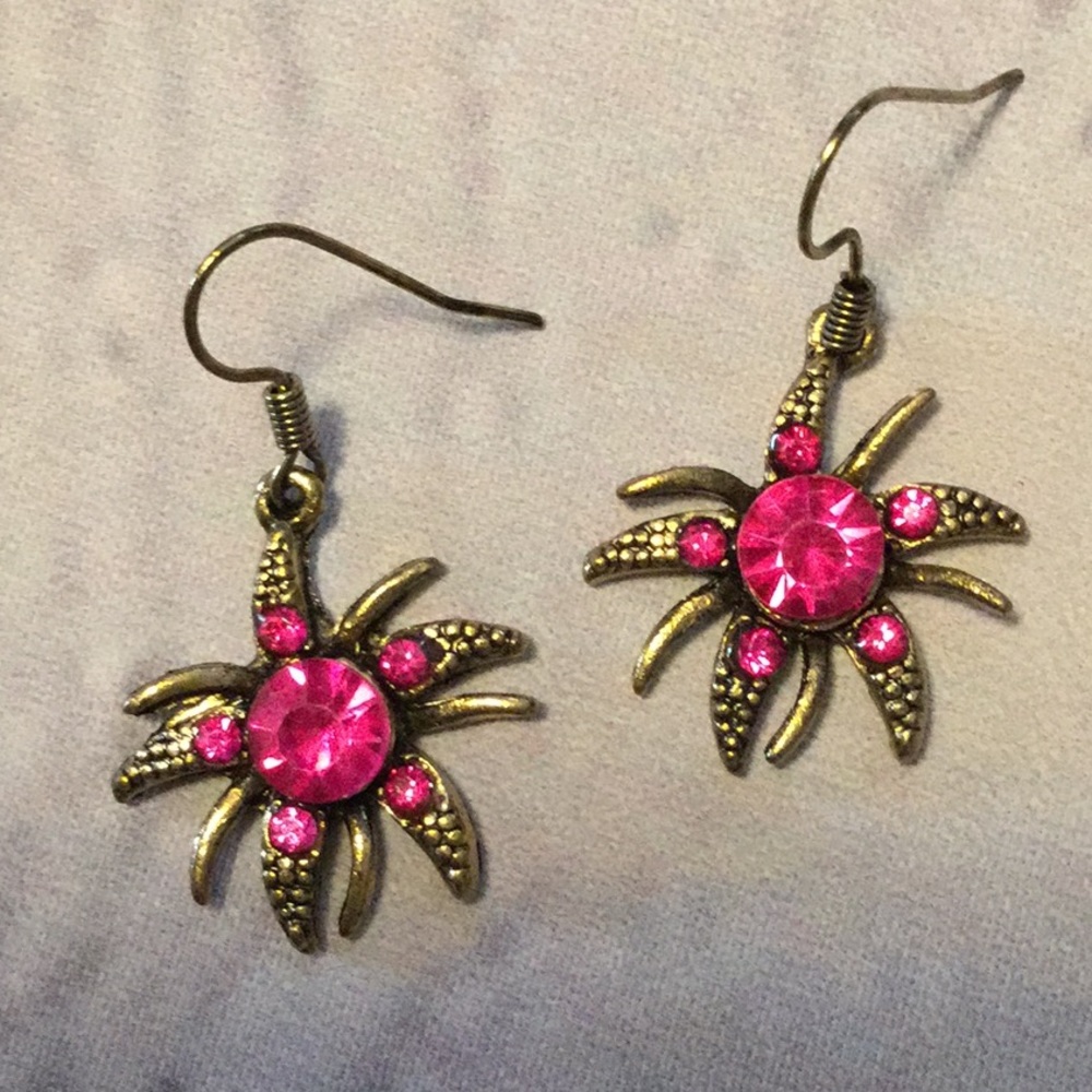 NWT Gold & Fuchsia Sun earrings